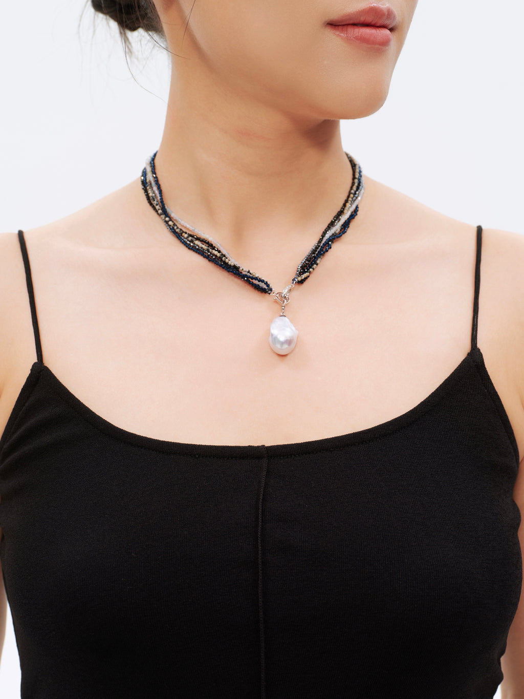 Tromsø Baroque Pearl Necklace