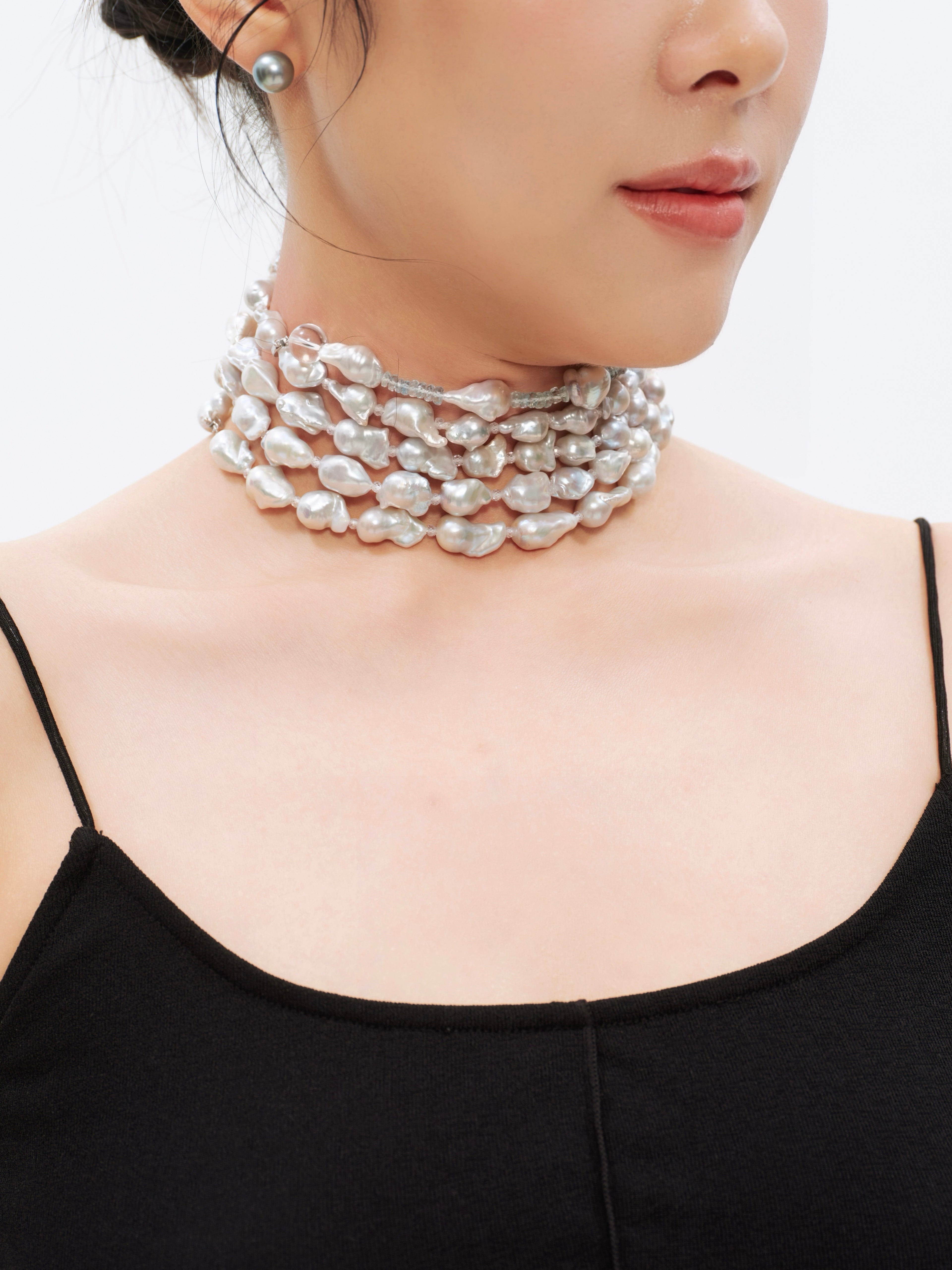 Dissonance Pearl Necklace