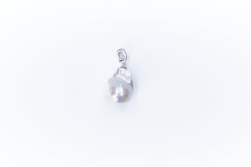 Tromsø Baroque Pearl Necklace