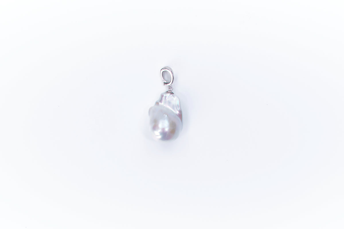 Greenwich Baroque Pearl Necklace