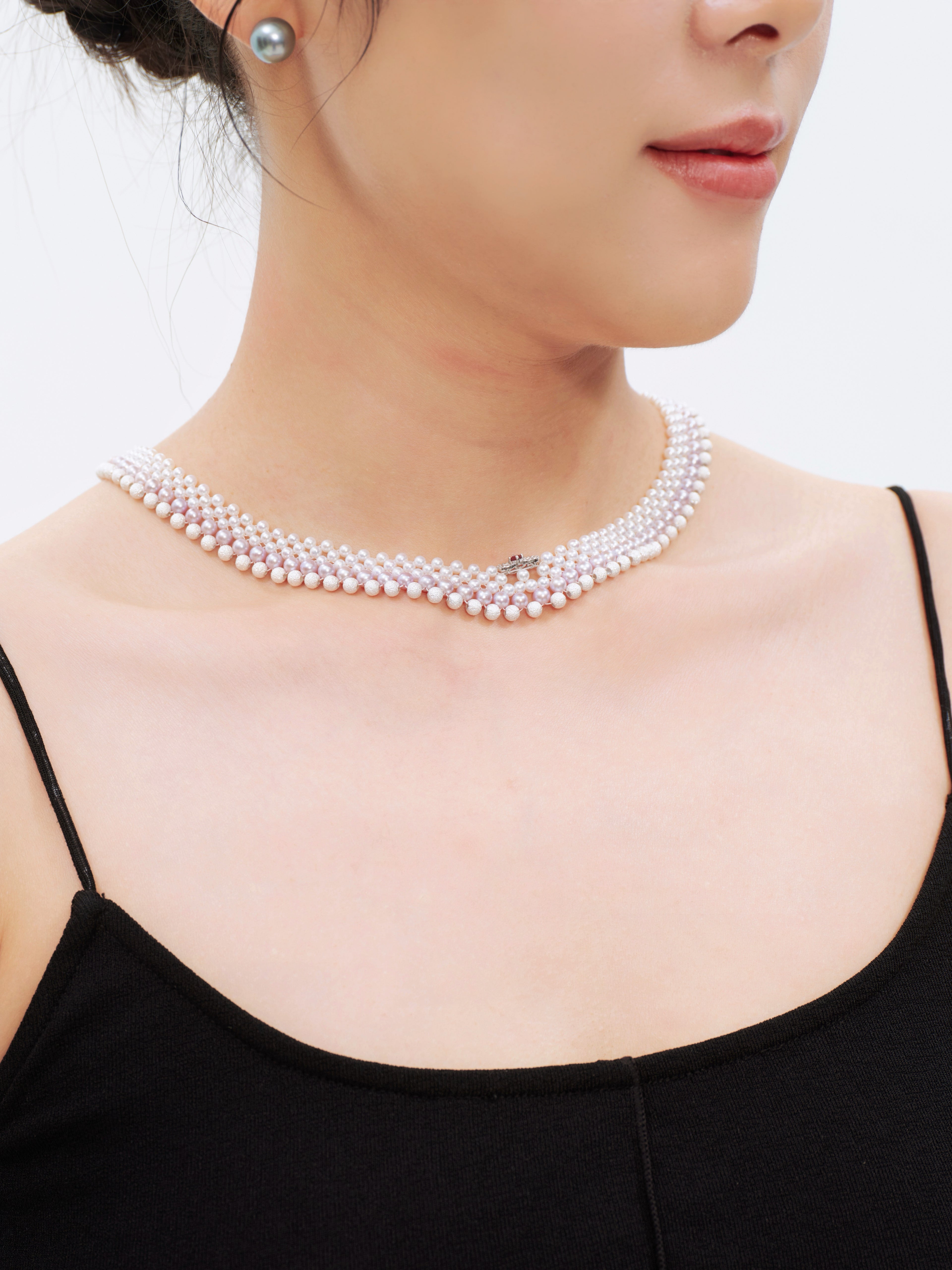 Ribbon Pearl Necklace